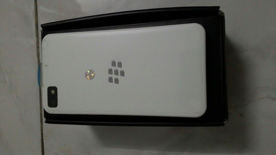 Blackberry Z10 Chính hãng New 99% - 3,6tr - 4