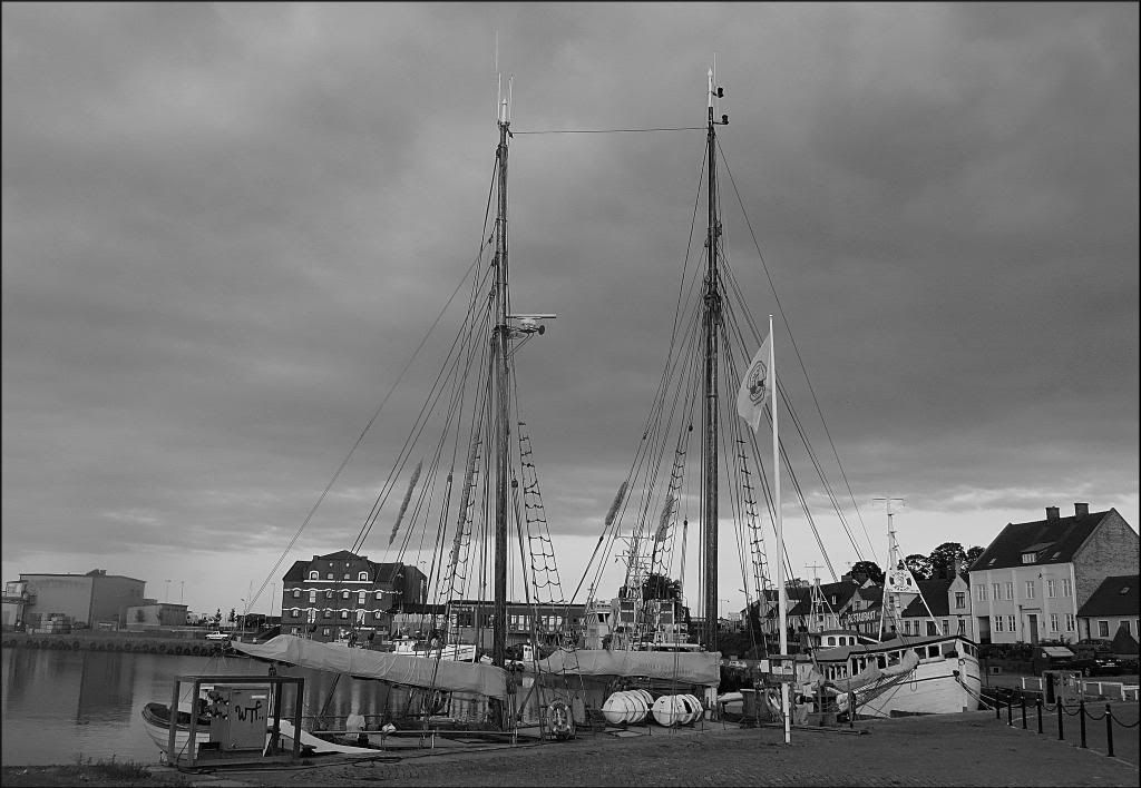 d1f3d7b3-b1ed-439f-9094-3e664d96d36c_zps