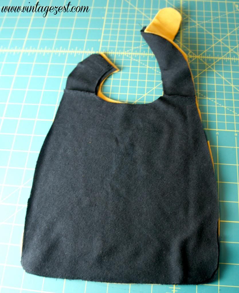 How to: Turn a T-Shirt into a Baby Bib! on Diane's Vintage Zest!