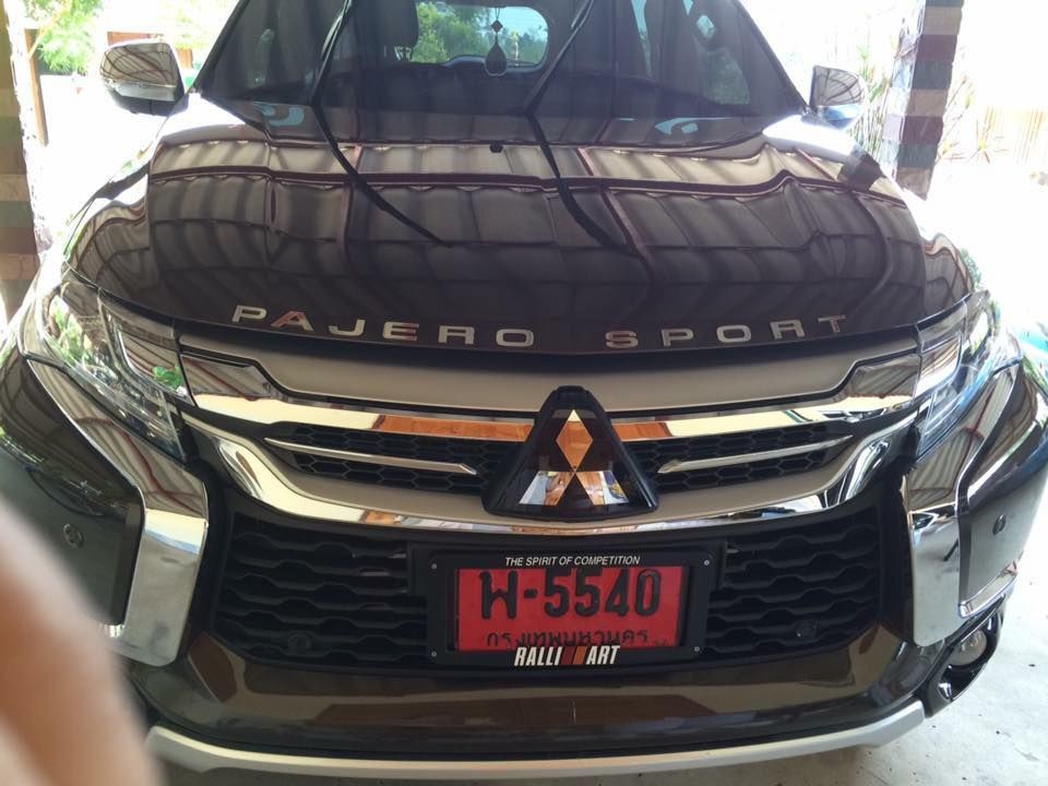 FRONT HOOD LETTER EMBLEM LOGO DECAL STICKER MITSUBISHI PAJERO