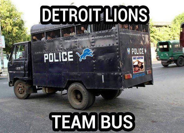  photo Detroit-Lions-bus_zpsd6f439b6.jpg