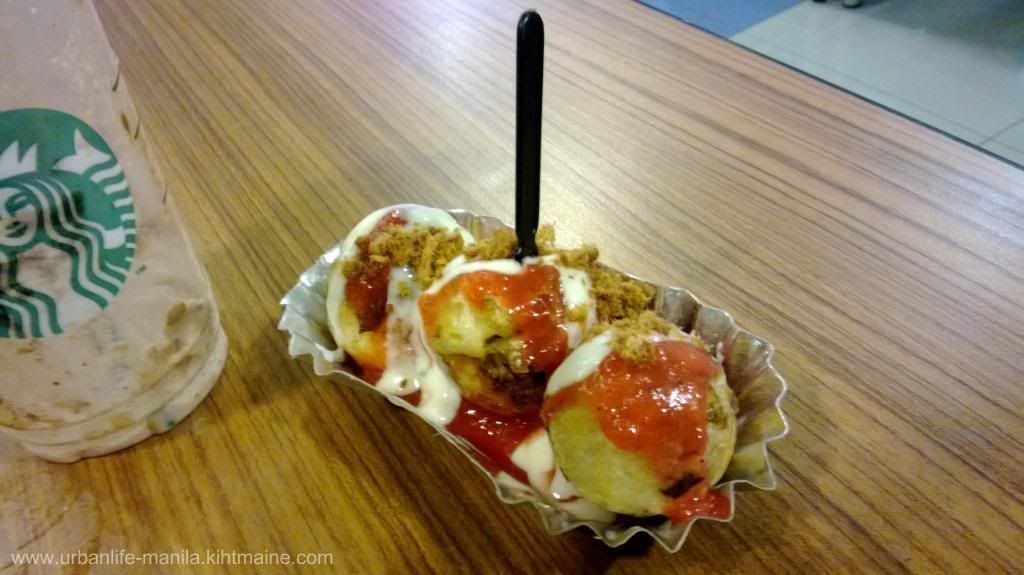 Takoyaki: Another Philippine streetfood; Please visit - www.urbanlife-manila.kihtmaine.com photo photo_zps01af3b9f.jpg