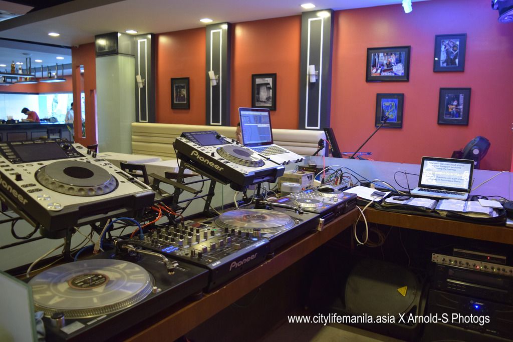  photo 10-7-2015-reminisque-bar-www.citylifemanila.asia X Arnold-S Photogs-DSC_0008_zpsfjtvjids.jpg