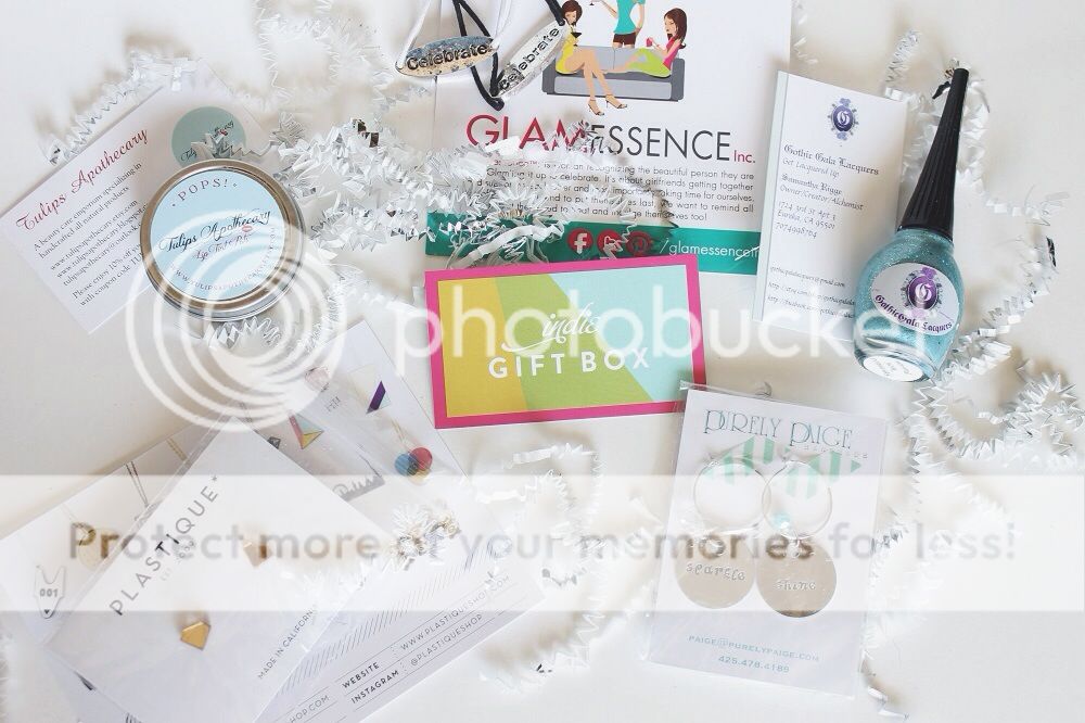 Indie Gift Box Review & Giveaway / Northern Flicker Co.