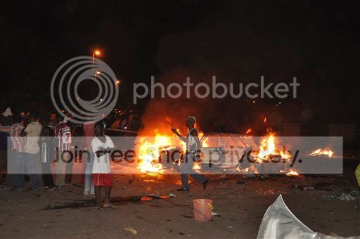 Explosion kills 12 in Nigerian capital