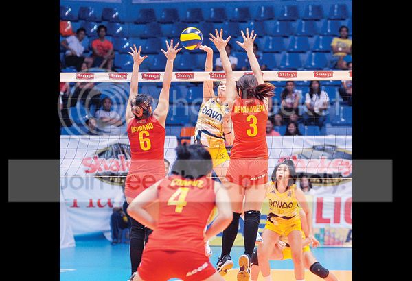 Tigresses sinelyuhan ang top seed, Lady Agilas kinumpleto ang quarterfinals